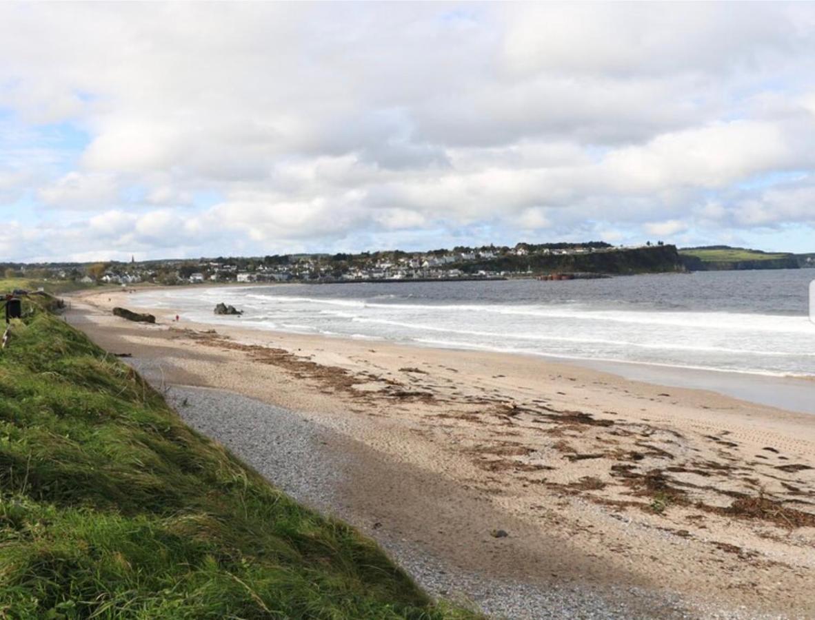 Holiday Home In Ballycastle - Fainne Na Cairde ภายนอก รูปภาพ