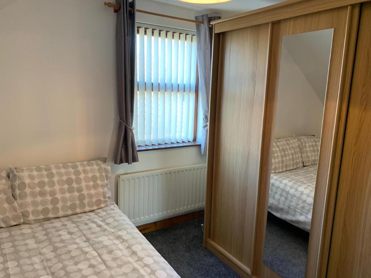 Holiday Home In Ballycastle - Fainne Na Cairde ภายนอก รูปภาพ