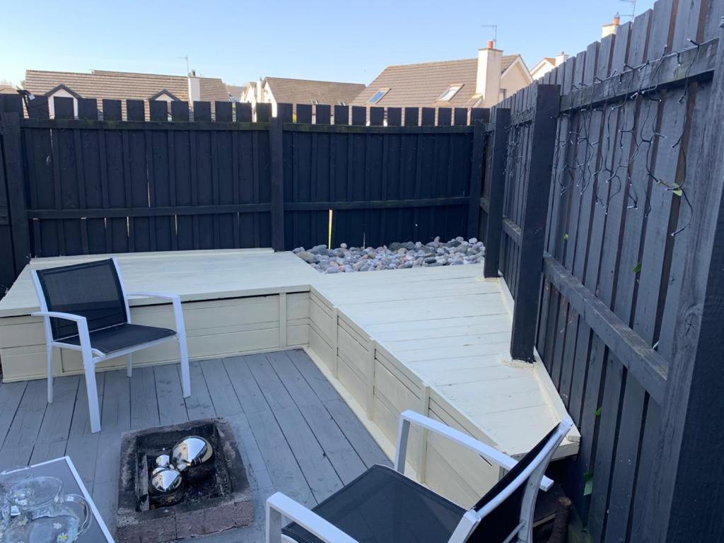 Holiday Home In Ballycastle - Fainne Na Cairde ภายนอก รูปภาพ