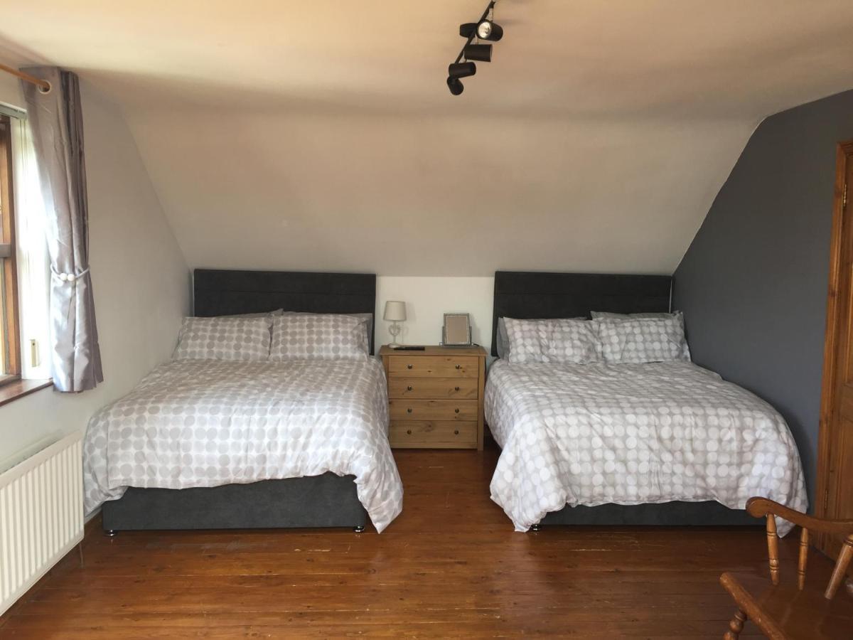 Holiday Home In Ballycastle - Fainne Na Cairde ภายนอก รูปภาพ