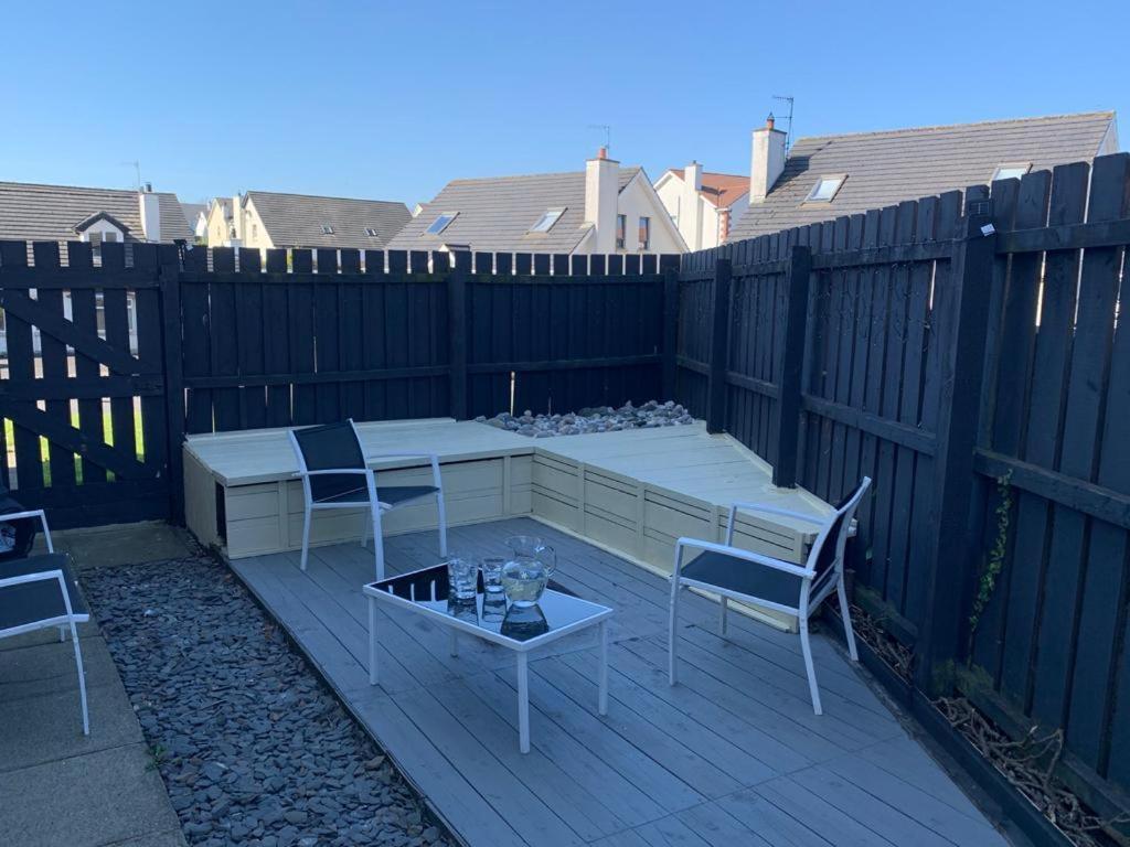 Holiday Home In Ballycastle - Fainne Na Cairde ภายนอก รูปภาพ