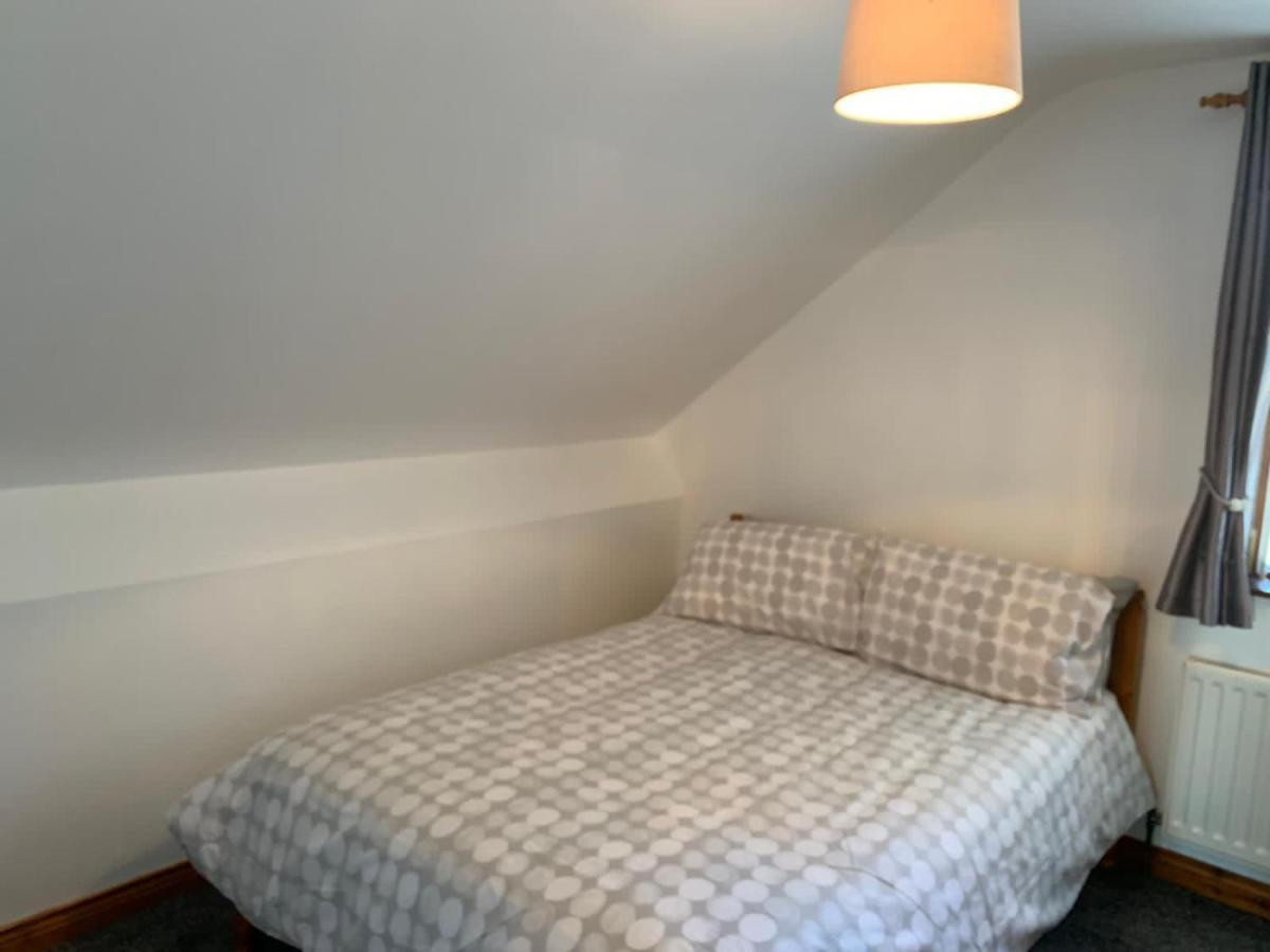 Holiday Home In Ballycastle - Fainne Na Cairde ภายนอก รูปภาพ