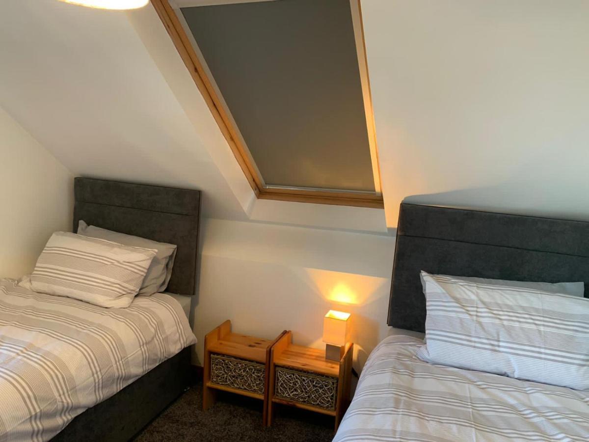Holiday Home In Ballycastle - Fainne Na Cairde ภายนอก รูปภาพ