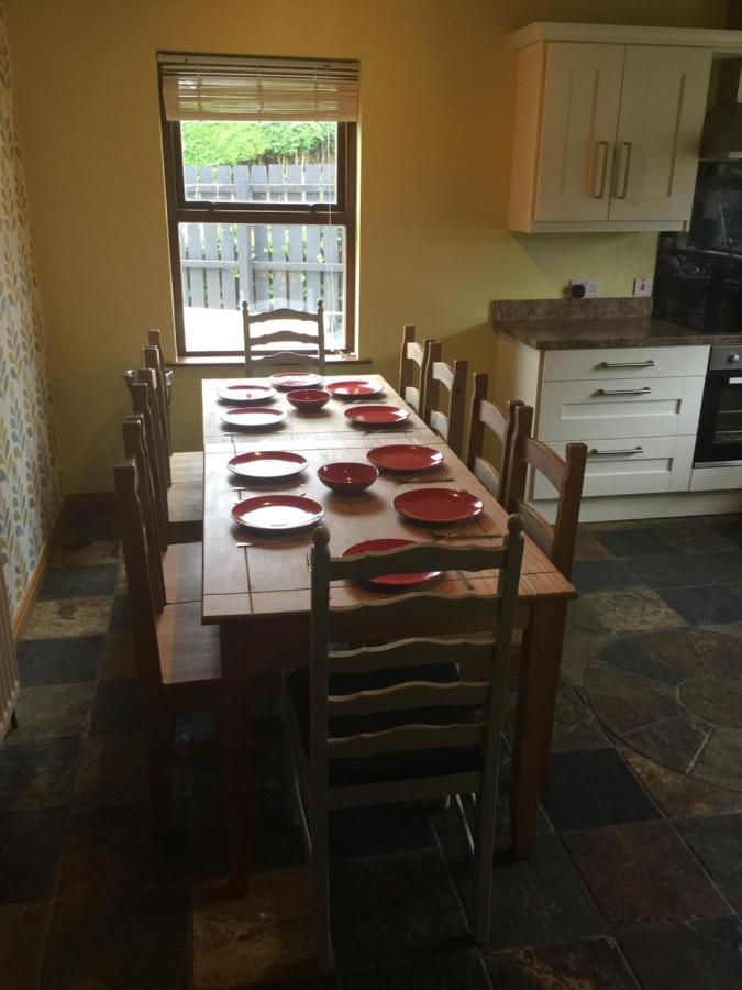 Holiday Home In Ballycastle - Fainne Na Cairde ภายนอก รูปภาพ