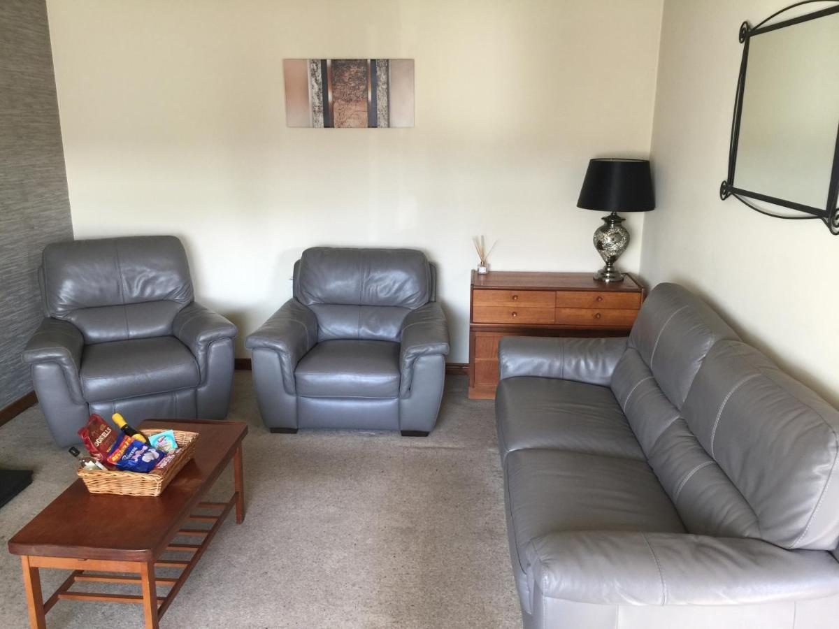 Holiday Home In Ballycastle - Fainne Na Cairde ภายนอก รูปภาพ